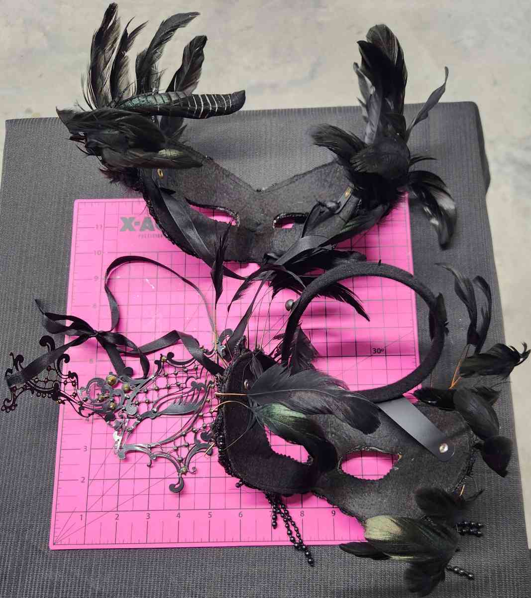 3pcs MasqueradeMardi GrasParty Half Masks