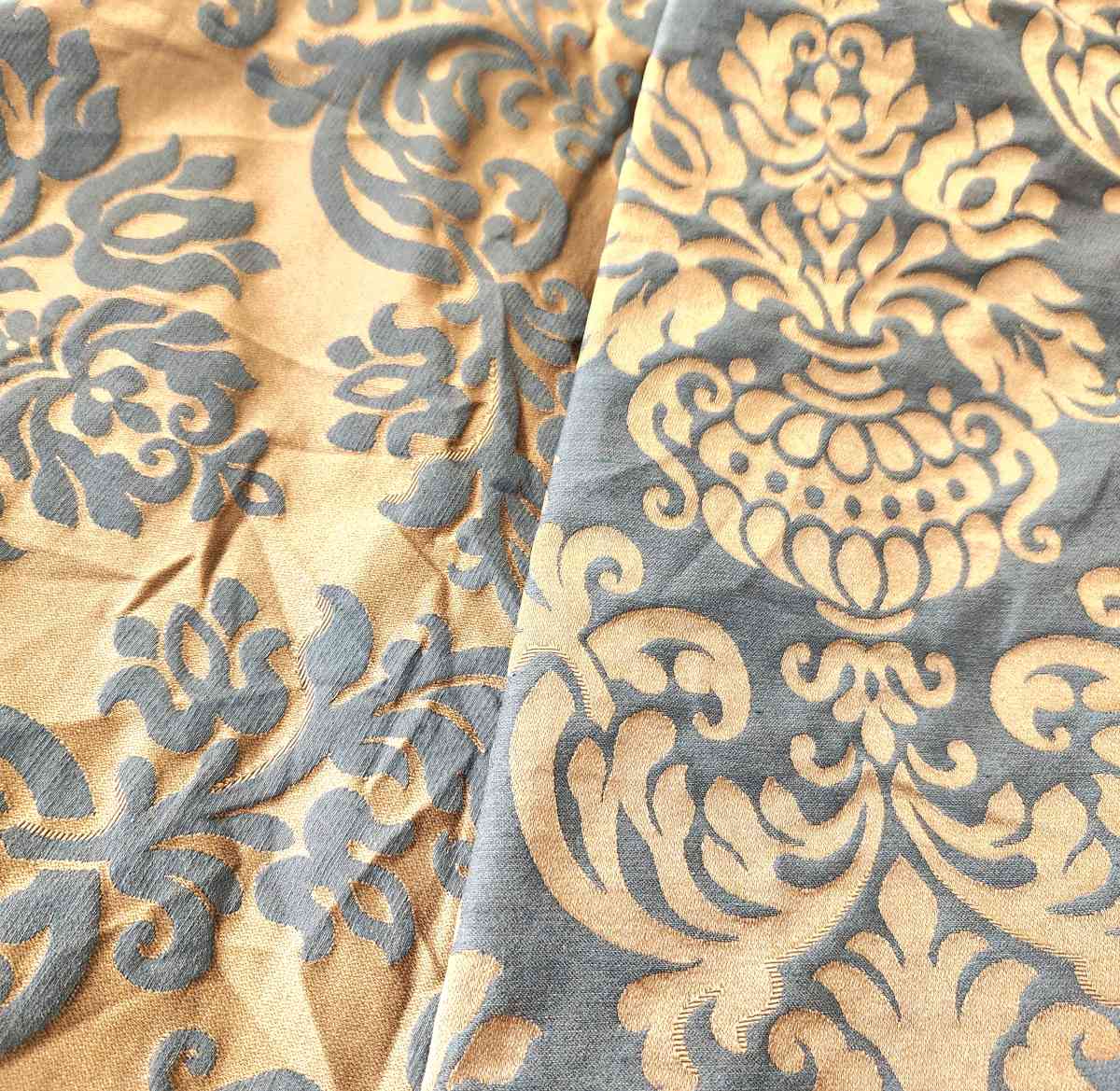 Upholstery Bolt of Gold n Navy Iridescent 7Ydsx5Ft Reversibl