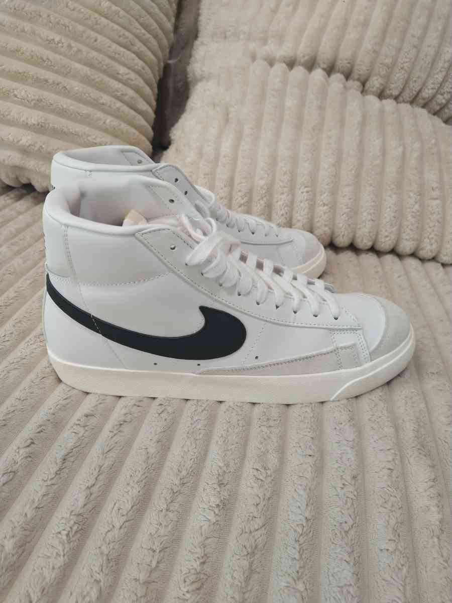 Nike Blazers mens size 11