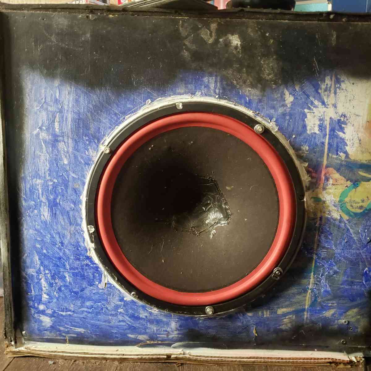 15 inch cerwin vega sub in box