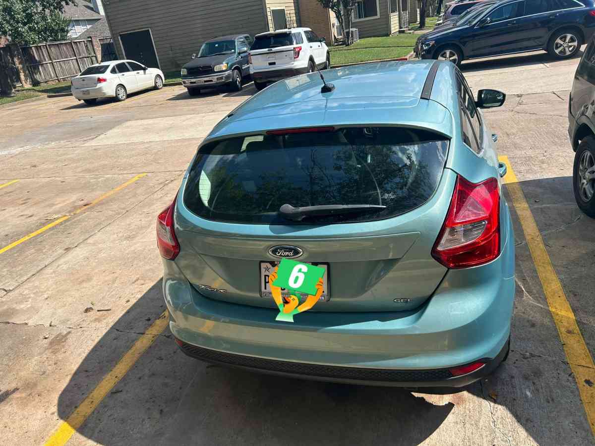 ford cocus hachtback