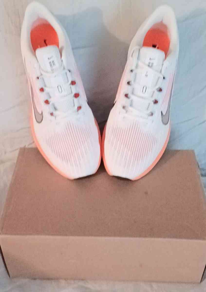 Brand New in box NIKE