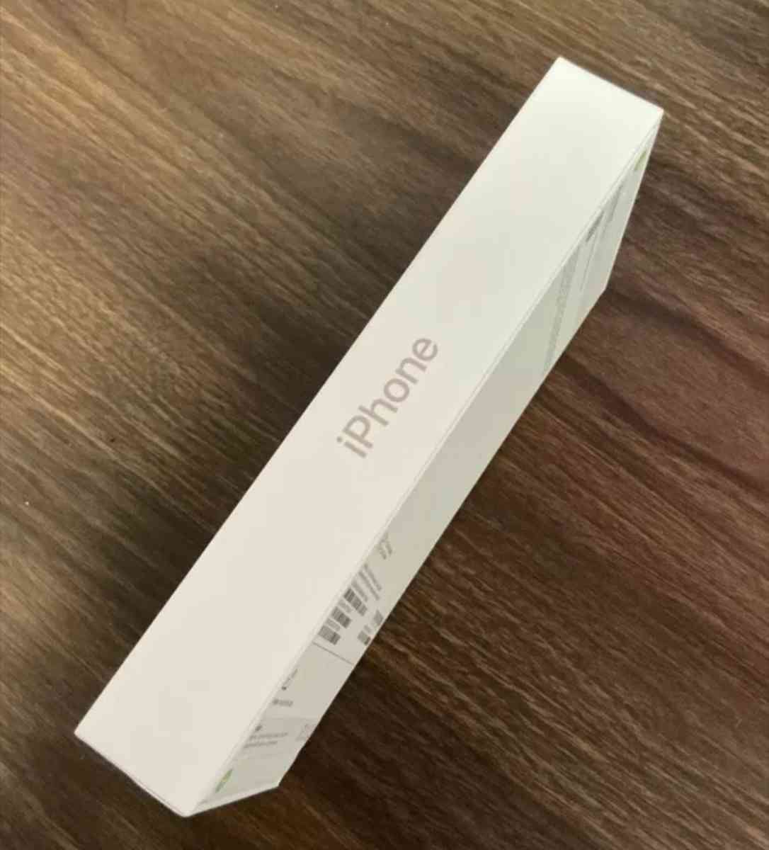 16 Pro Max 256GB ATT CRICKET