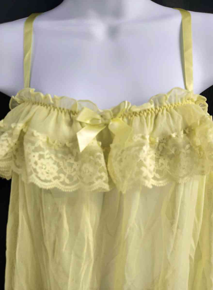 Victorias Secret Yellow Mesh Ruffled Babydoll Matching Botto
