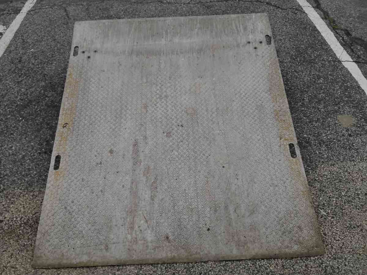 Nice All Aluminum Dock Plate with 4 Handles Like New