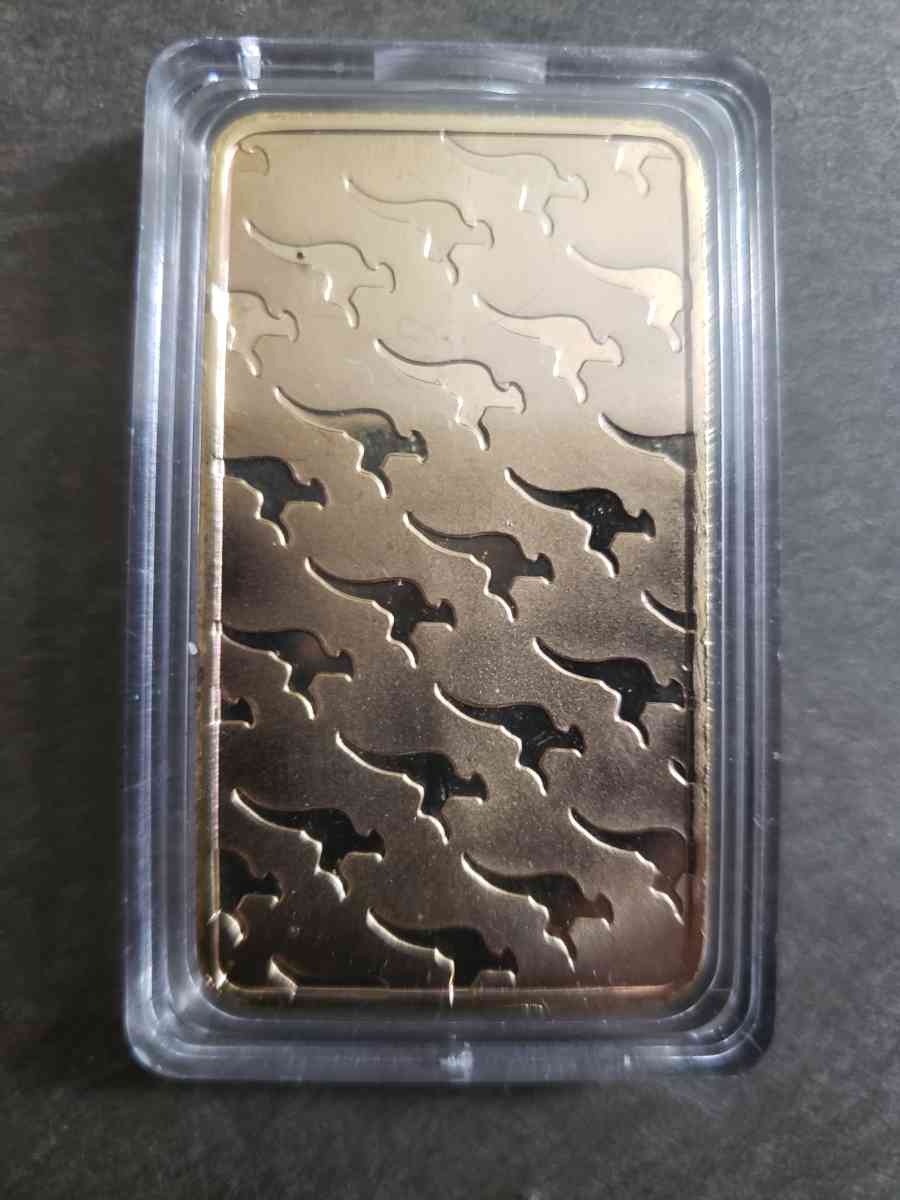 One ounce gold bar