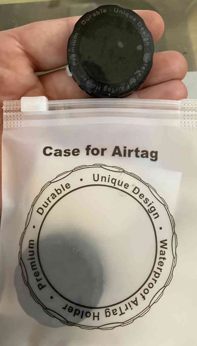 2pac AirTag cases