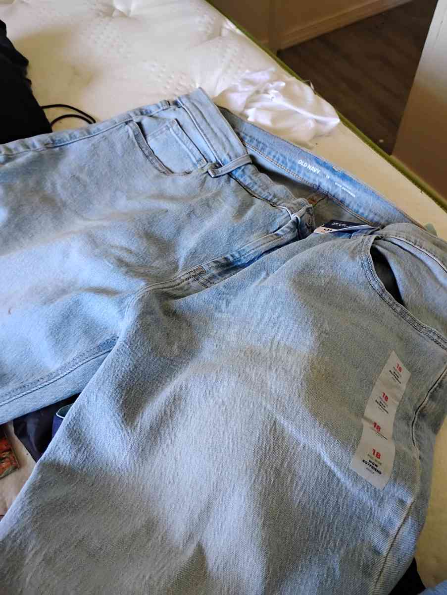 size18 Old Navy jeans