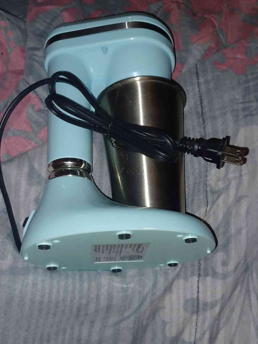 one cup milkshake maker