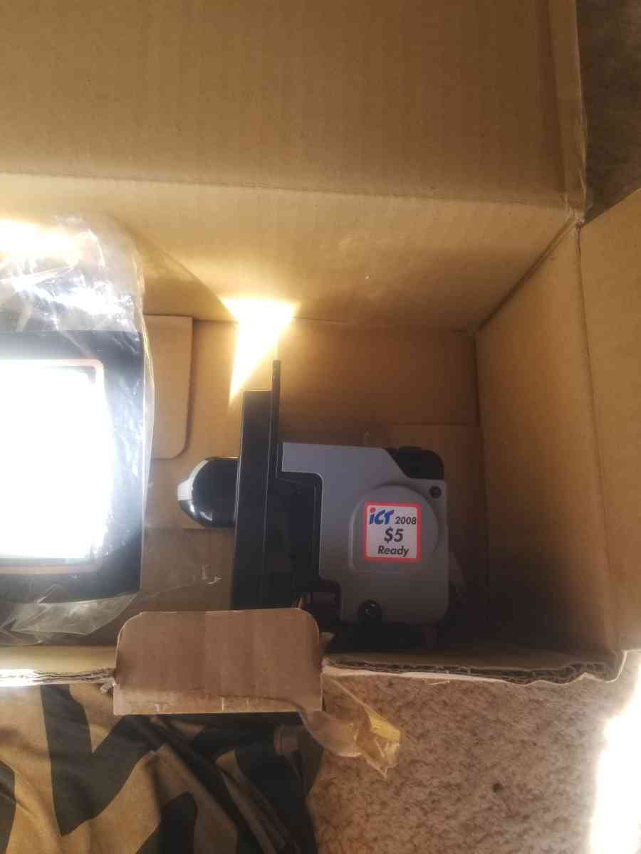 ICT   FIVE DOLLAR BILL CHANGER