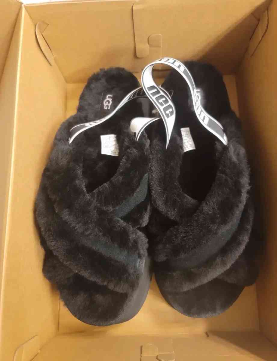 Ugg Slides size 11