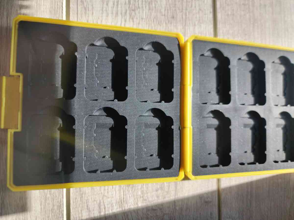 Pokemon Pikachu Premium Game Card Case