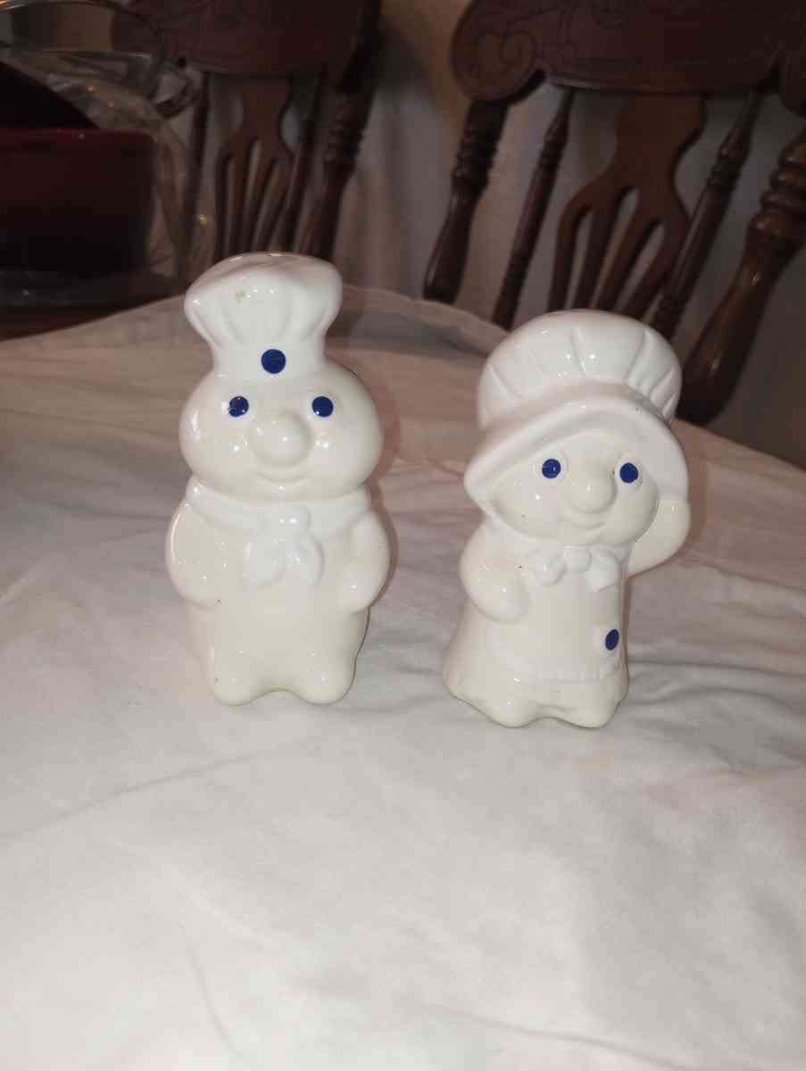 Pillsbury doughboy and doughgirl