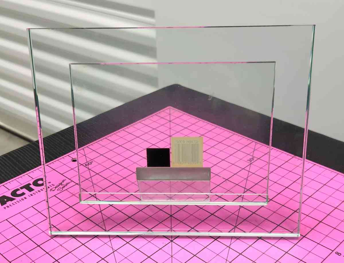 Vint Frameless 6x4 Horizontal Glass Floating Picture Frame