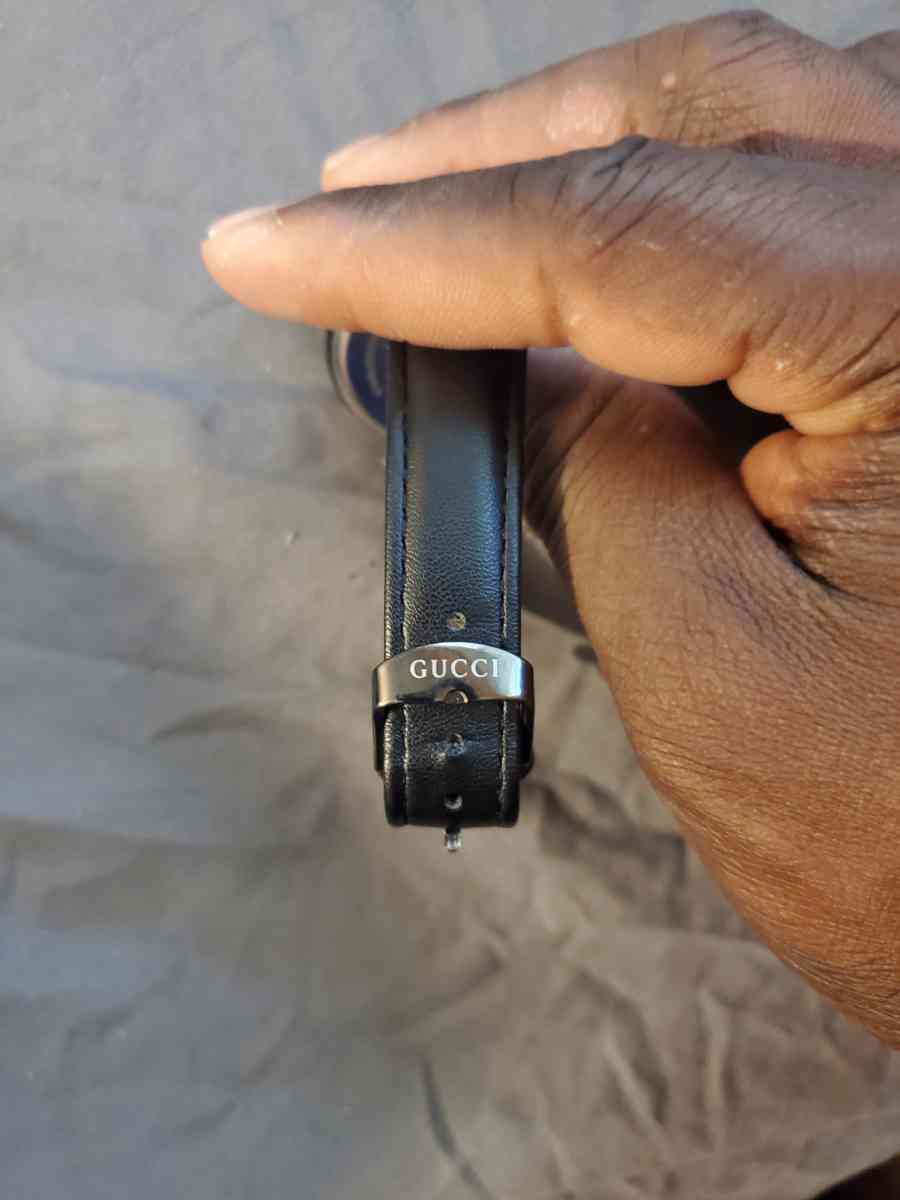 Gucci unisex watch