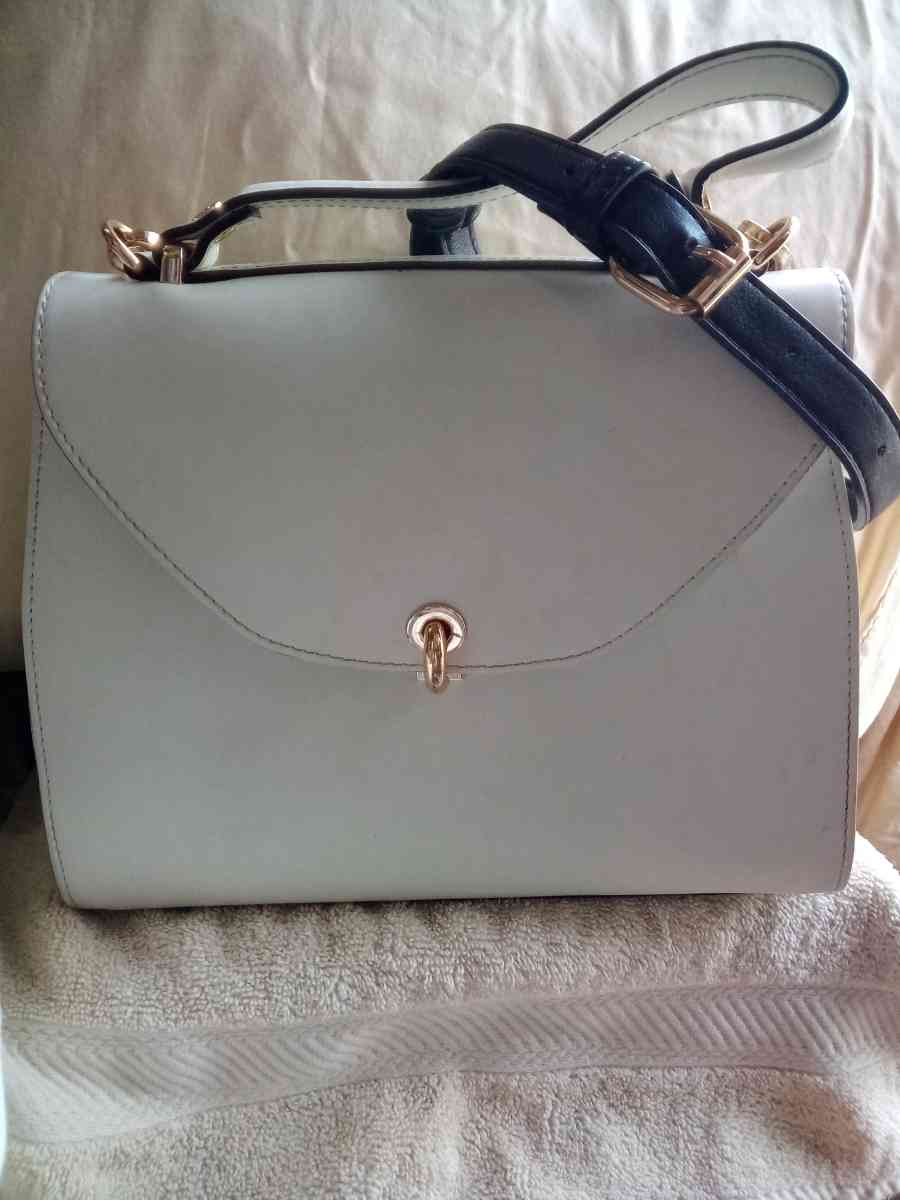 Gianni Notaro White Messanger Bag