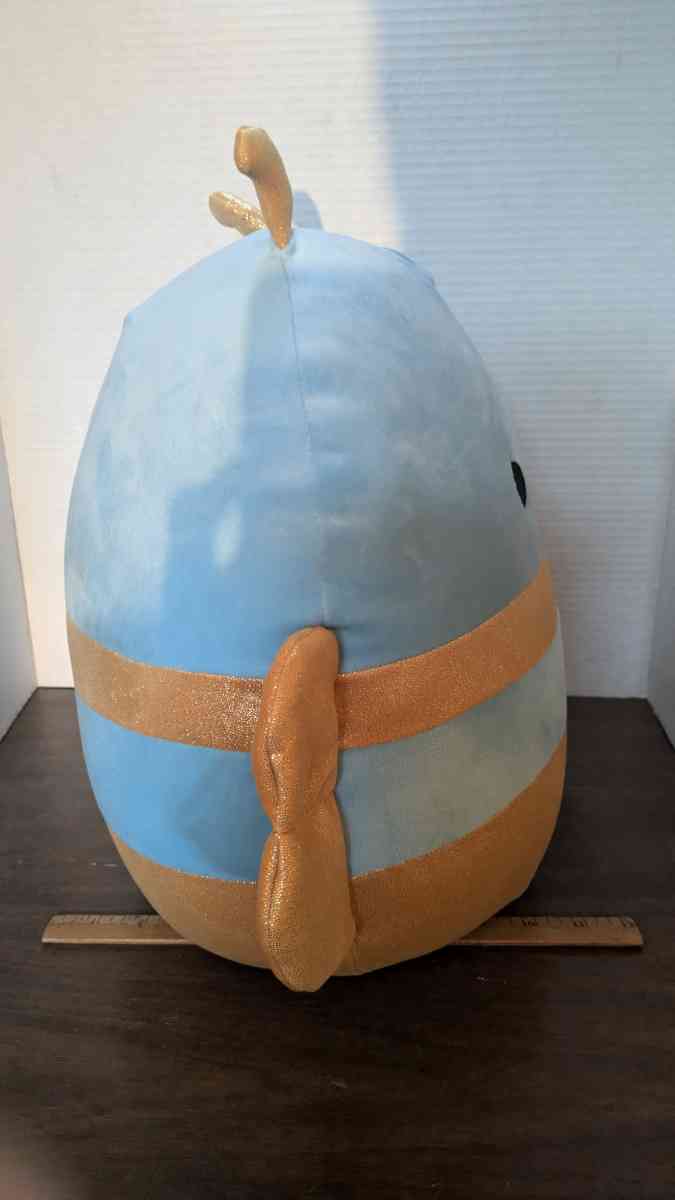 Squishmallows Adopt Me Queen Bee Kelly toy 14 Gold Glitter