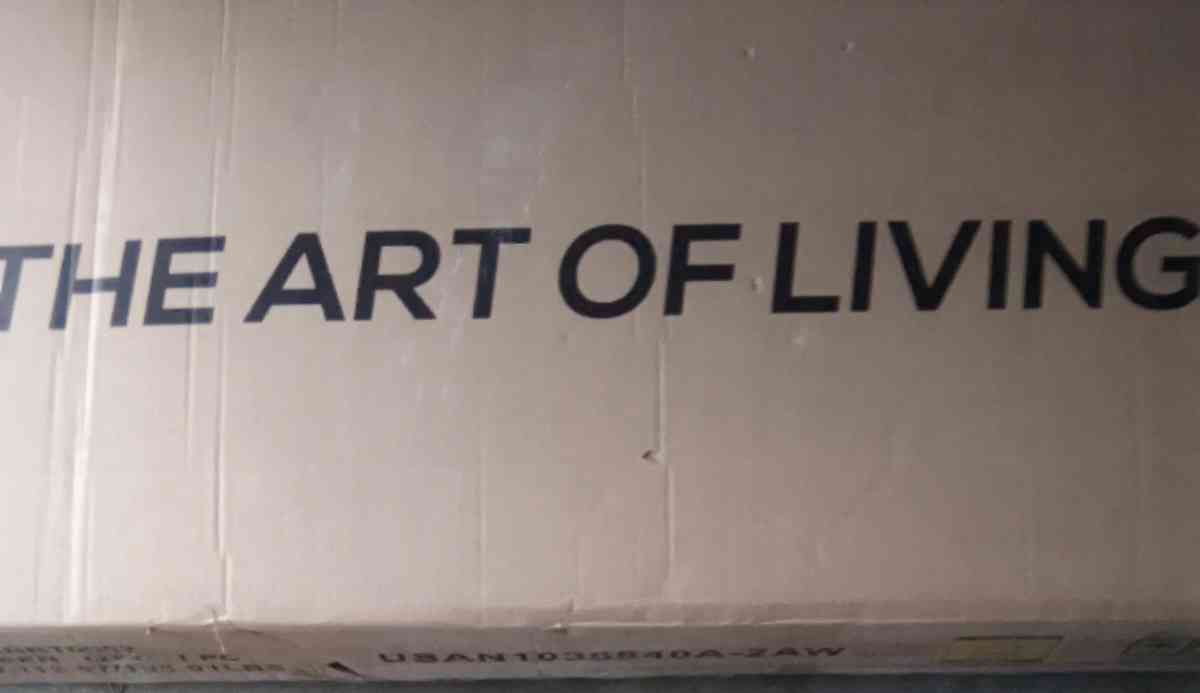 Queen bedframe and Headboard With 4dresser