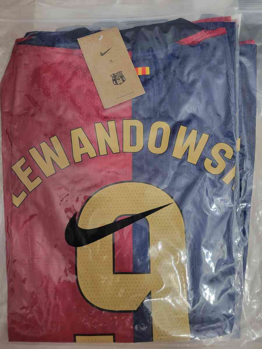 FCB Jersey Soccer Player Version Size L XL 2XL Lewandowski