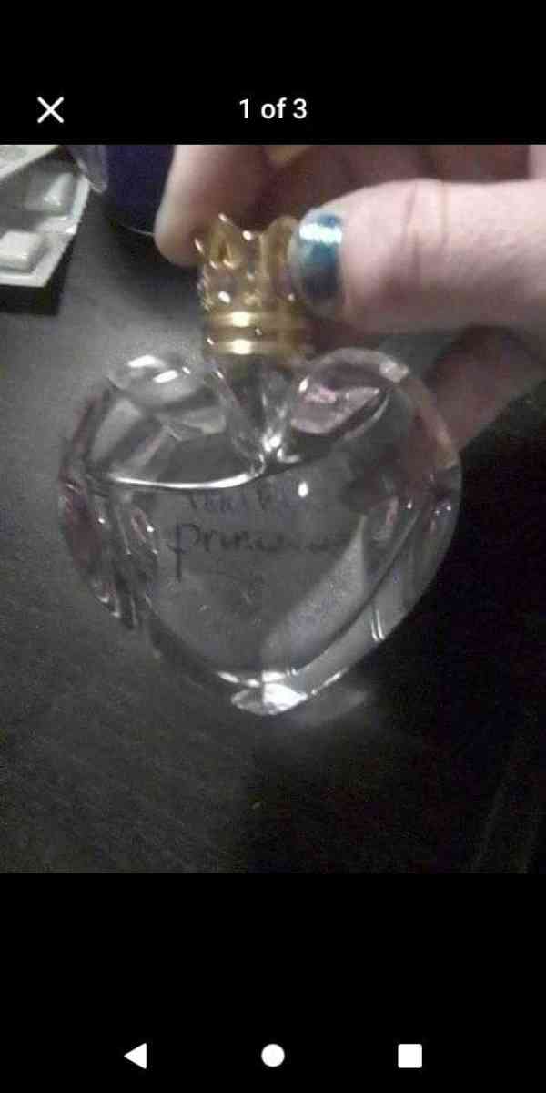 vera Wang perfume