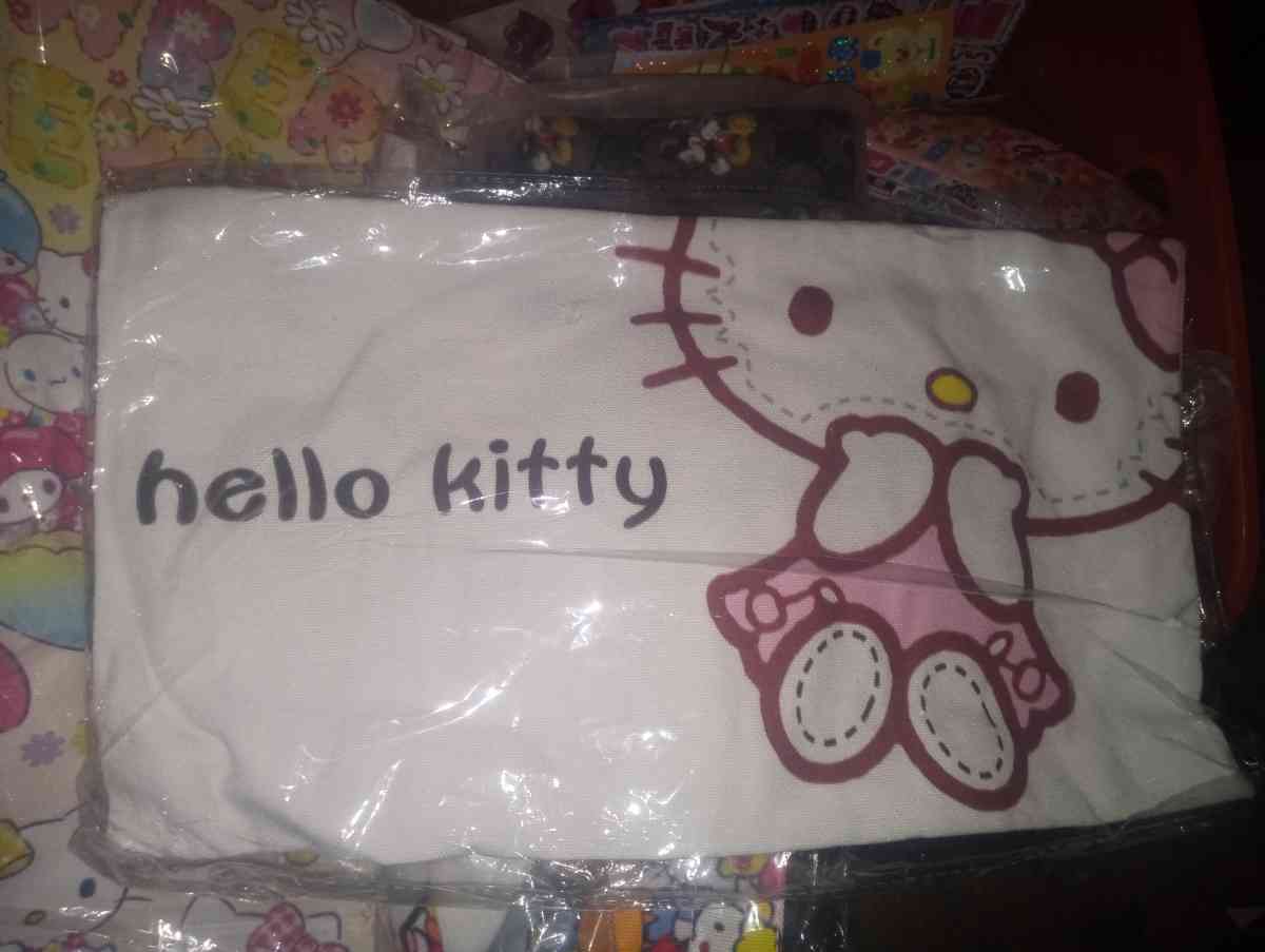 hello kitty bags
