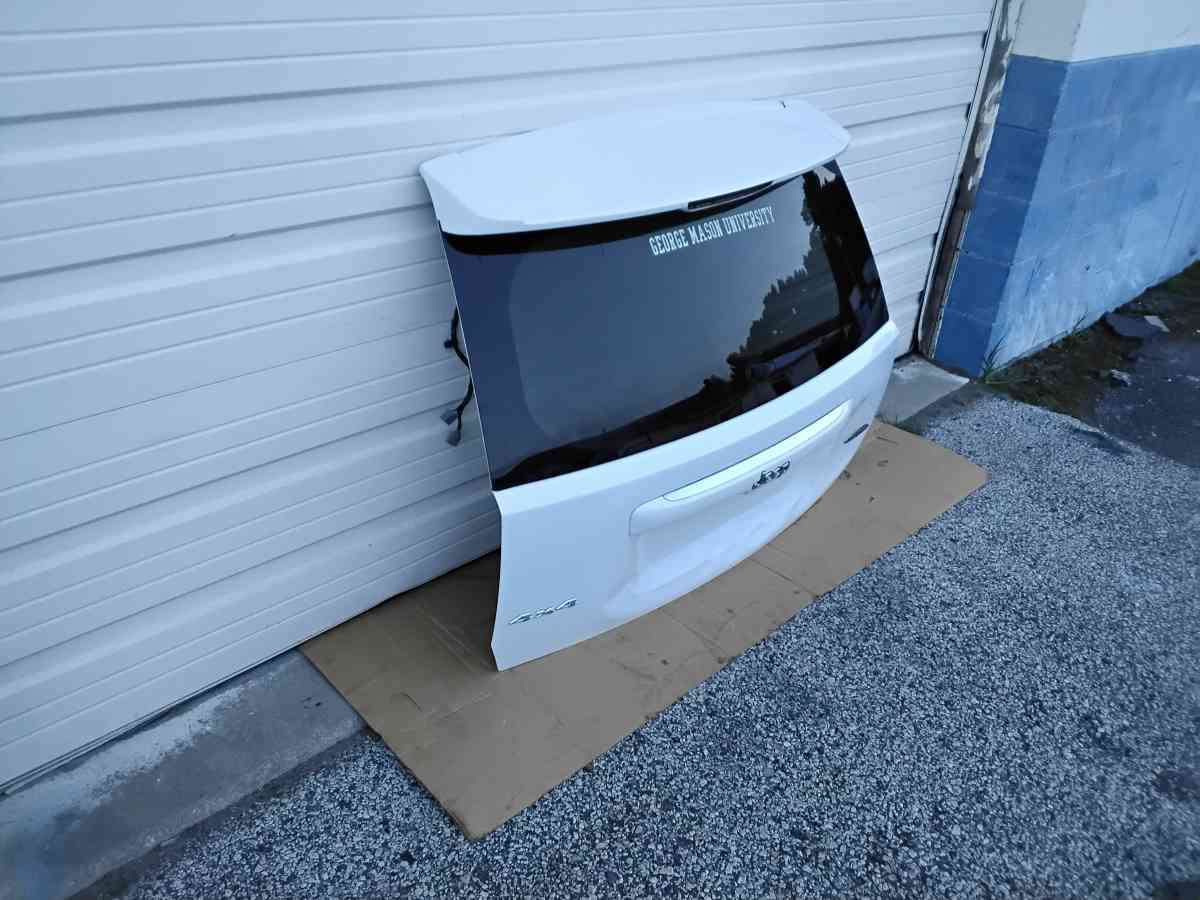 White 2014 Jeep Compass High Altitude Rear Hatchback OEM