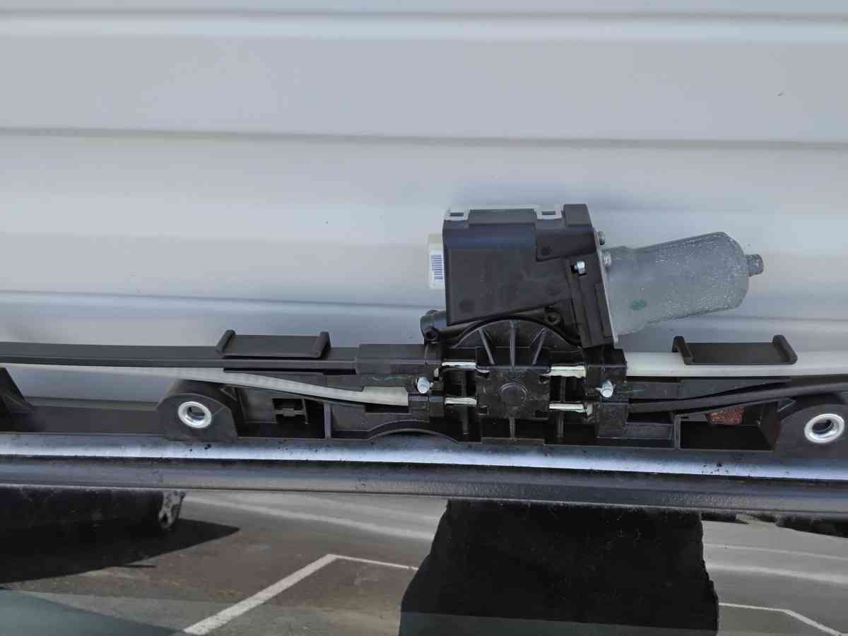 Nice 2014 Toyota Camry Sunroof Assembly OEM Factory Like New