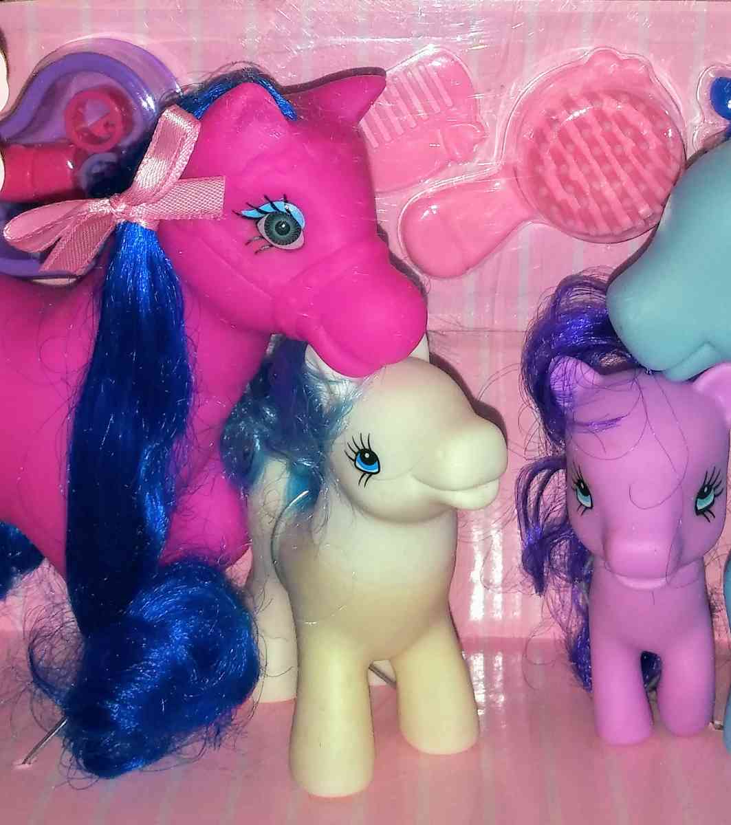 Play Right Wonder Pony Set brand new