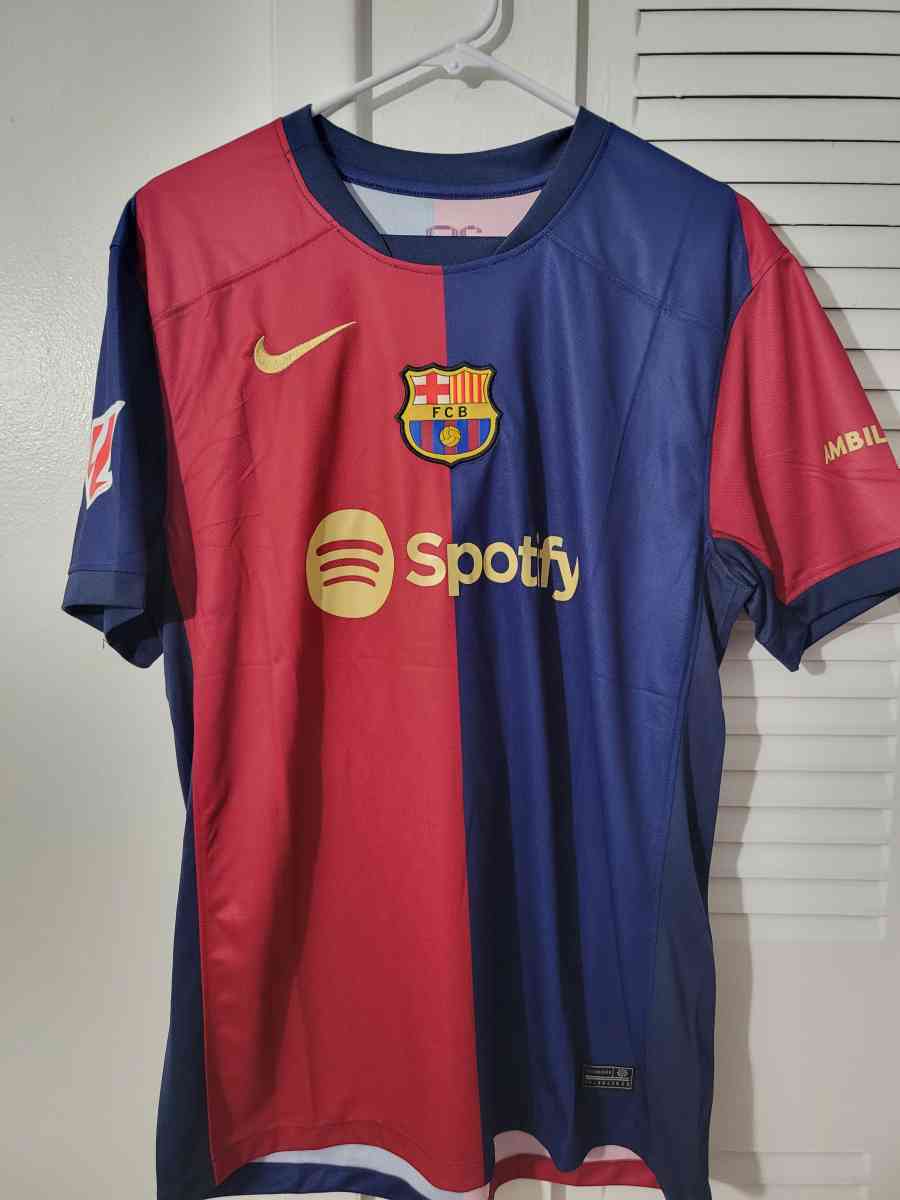 FC Barcelona Jersey Soccer 2025 Fan Version Size XL Lewandow