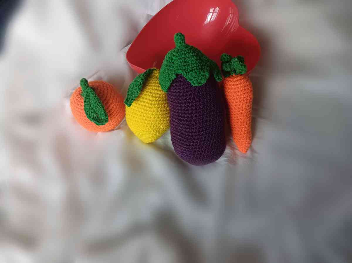 4 Piece Handmade Fruits and Veggie Set