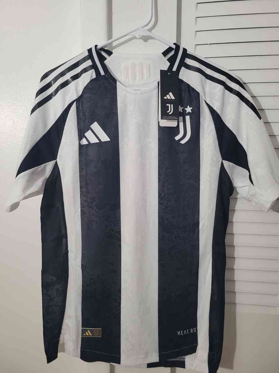 Juventus Jersey Soccer 2025 Player Version Size M XL Chiesa