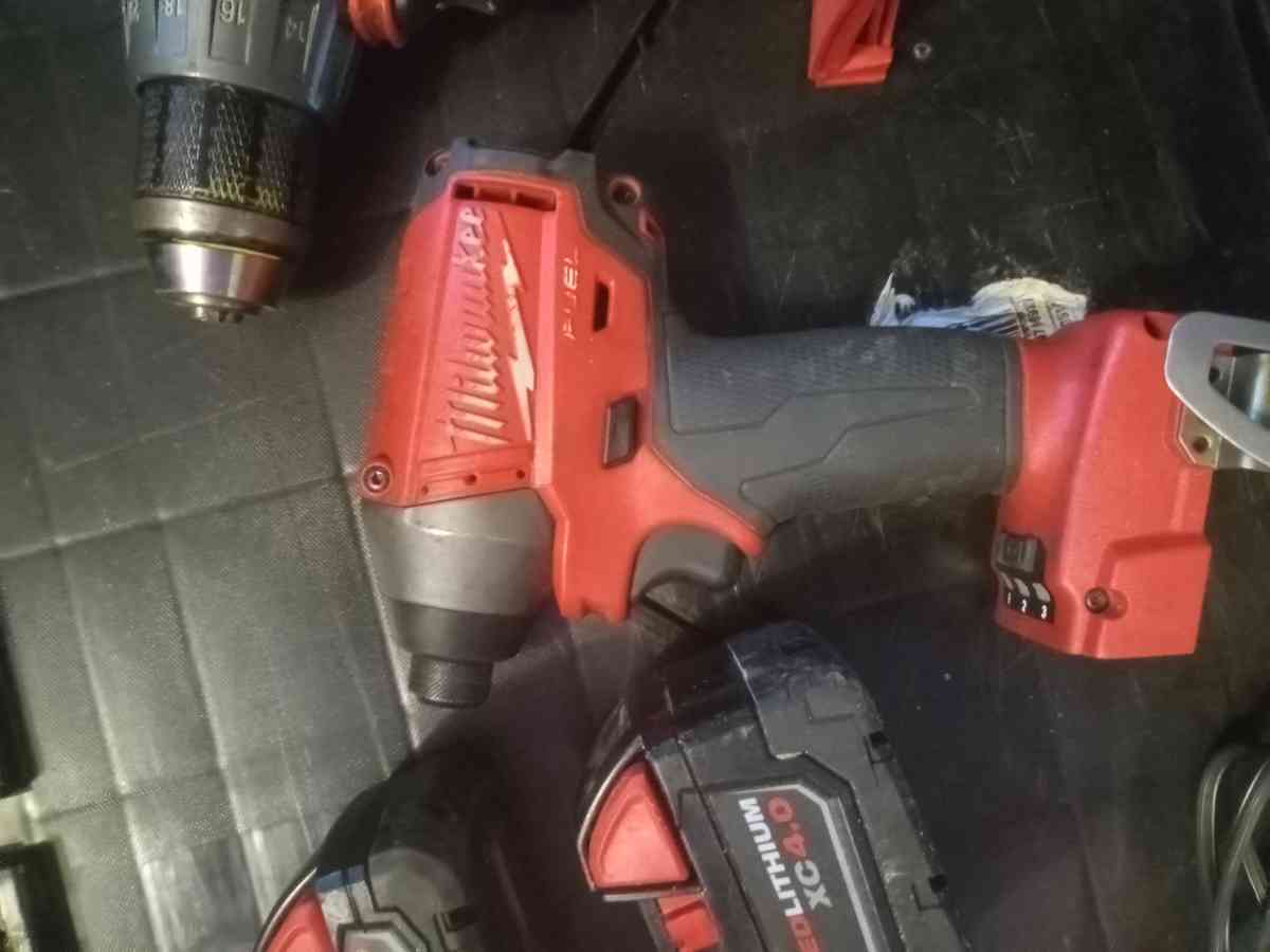 Milwuakee Impact  Driver Tool Kit Combo