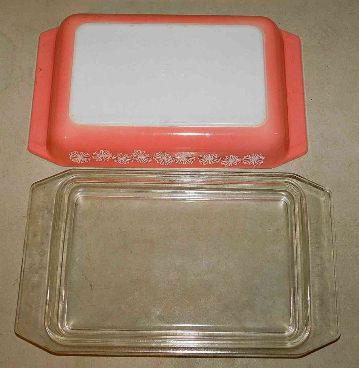 Pyrex bakeware