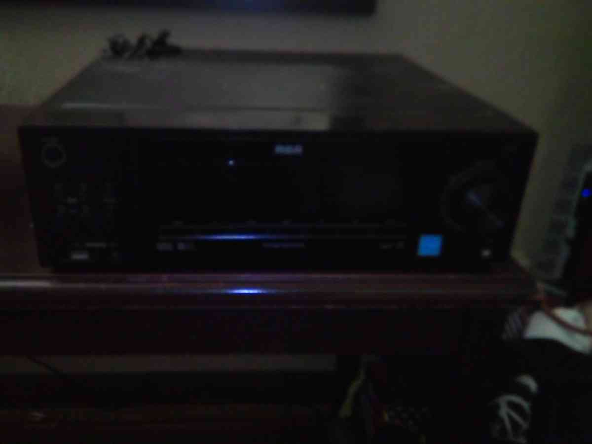RCA HOME RECEIVER STEREO SYSTEM WITH SUBWOOFER AND SURROUND