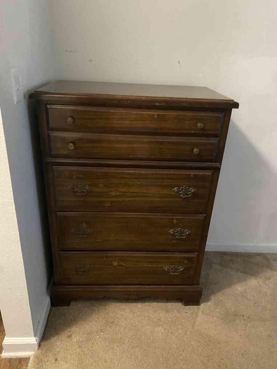 Dresser