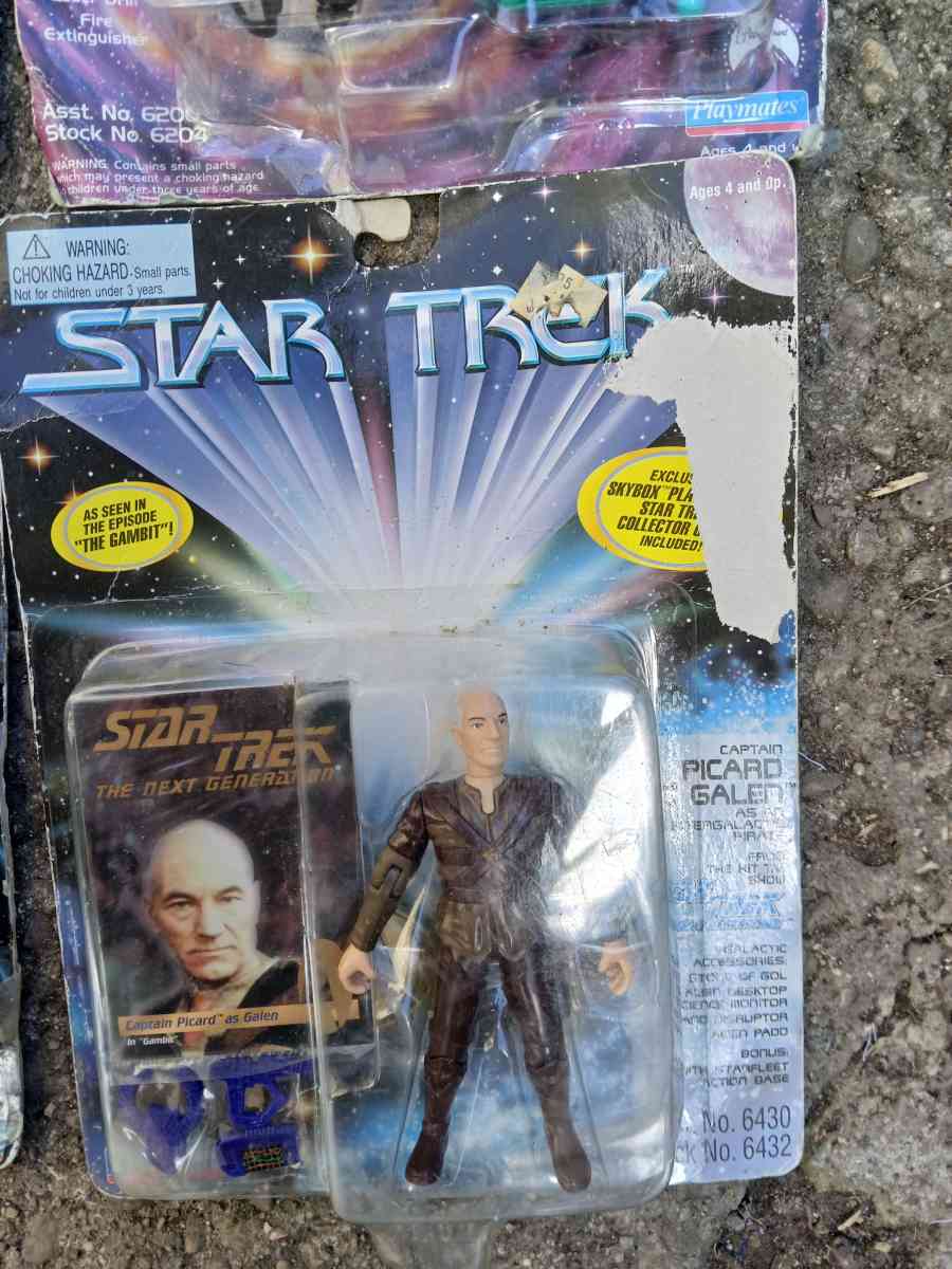 Star Trek Deep Space Nine Action Figures Lot of 4 Playmates