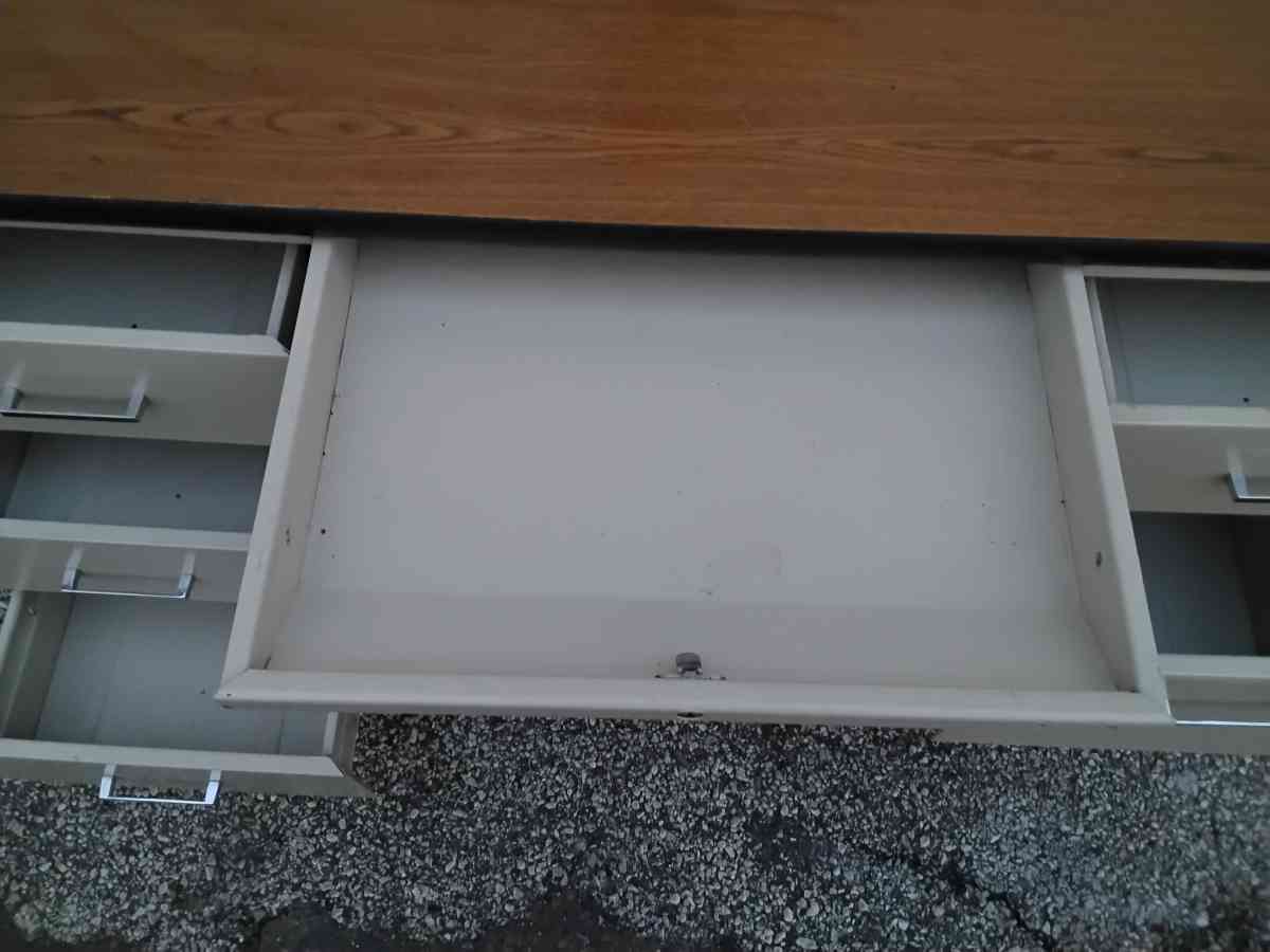 Nice Large Office Desk with 6 Drawers Like New