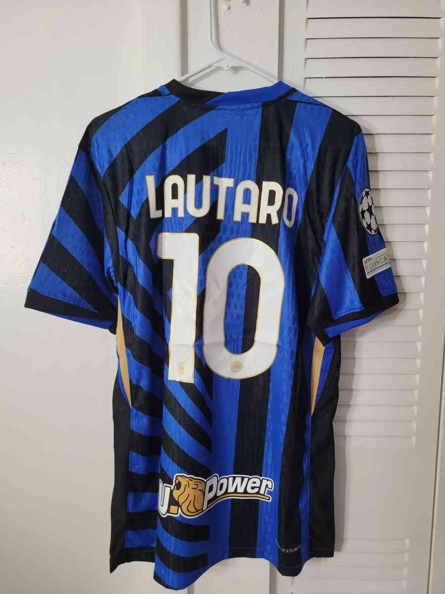Inter Milan Jersey Soccer 2025 Player Version Size M Lautaro