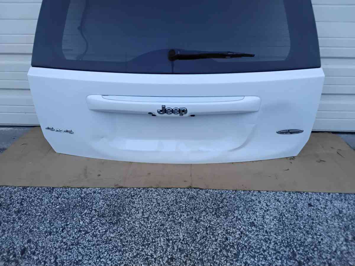 White 2014 Jeep Compass High Altitude Rear Hatchback OEM