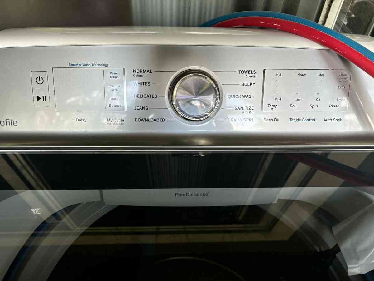 Bluetooth GE washer and dryer set