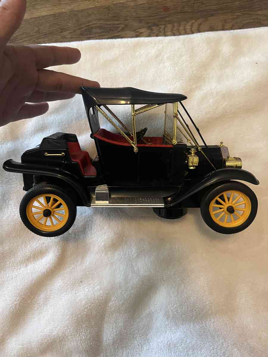 1989 New Bright Model T Cars