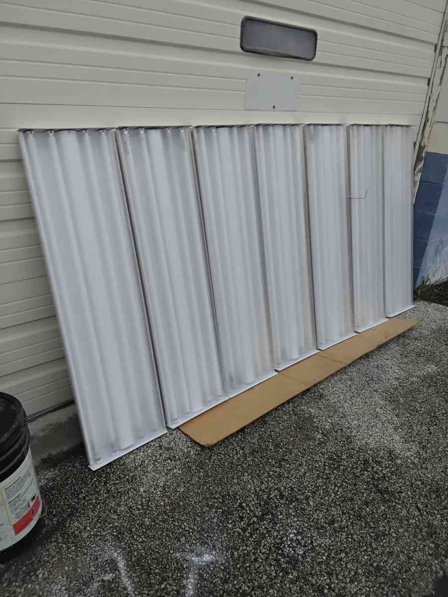 Nice White Commercial Lighting Uints 54 X 14 Like New