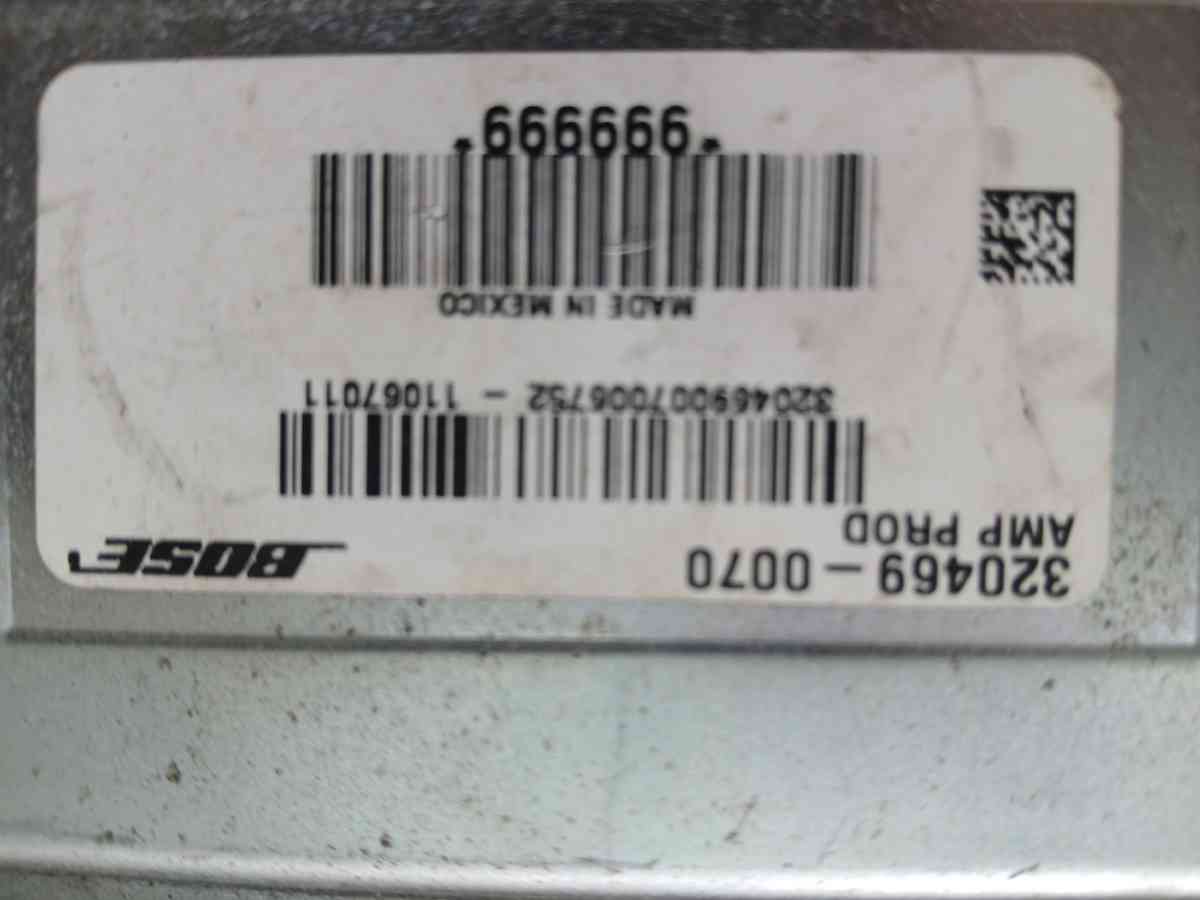 20172018 NISSAN ARMADA AMPLIFIER BOSE AUDIO SYSTEM  RH QUART