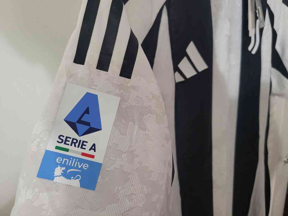 Juventus Jersey Soccer 2025 Player Version Size M XL Chiesa