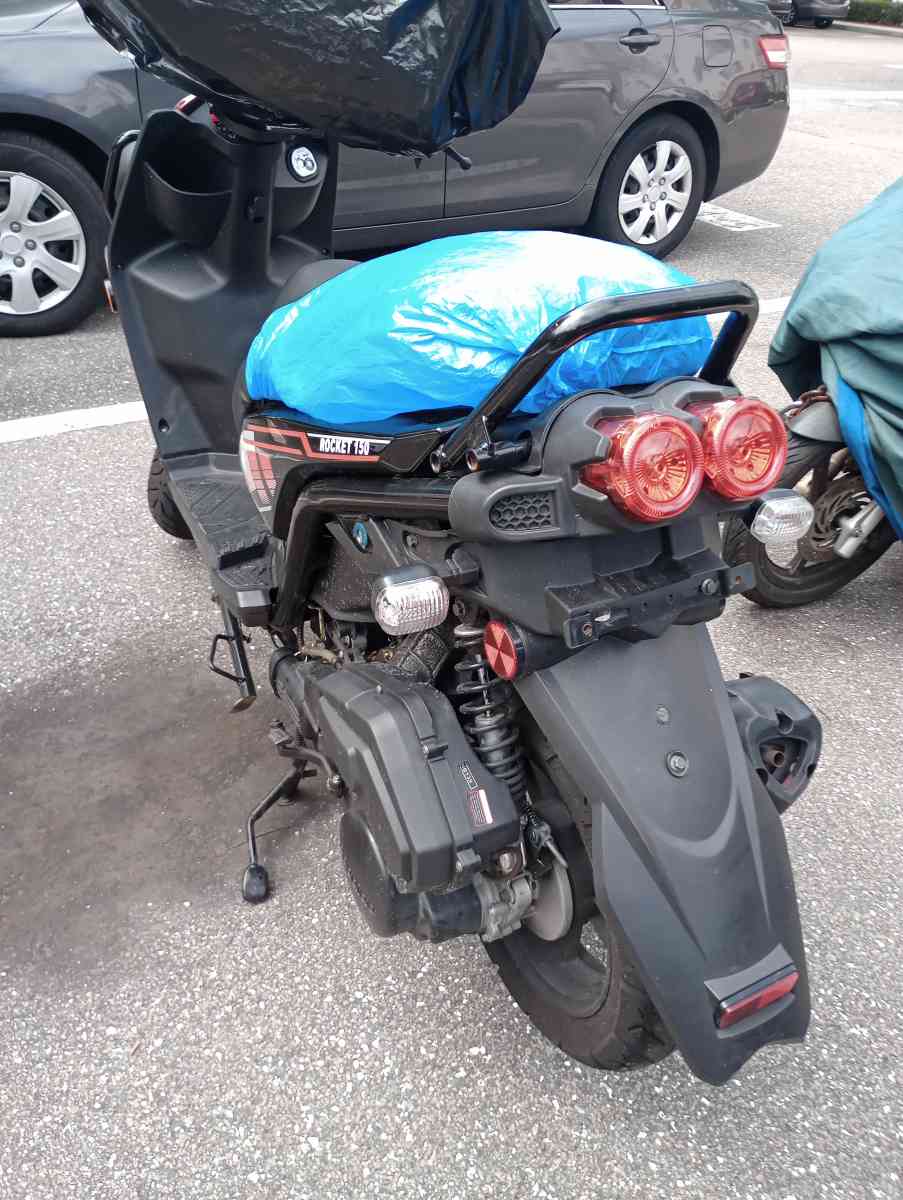 2024 moto 150cc gasolina