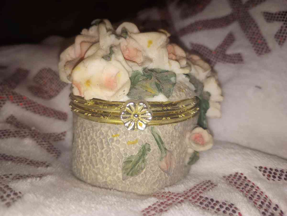 Trinket box