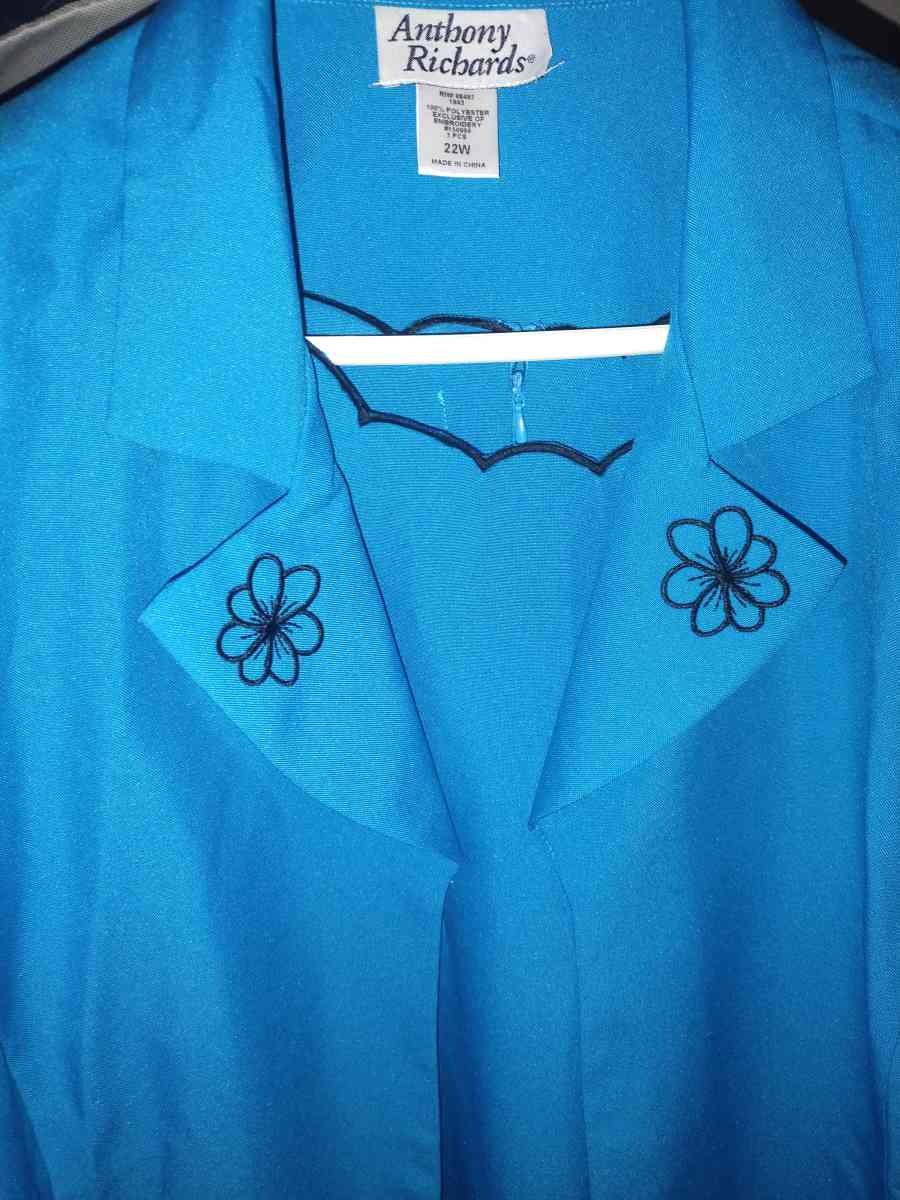 Anthony Richards outfit