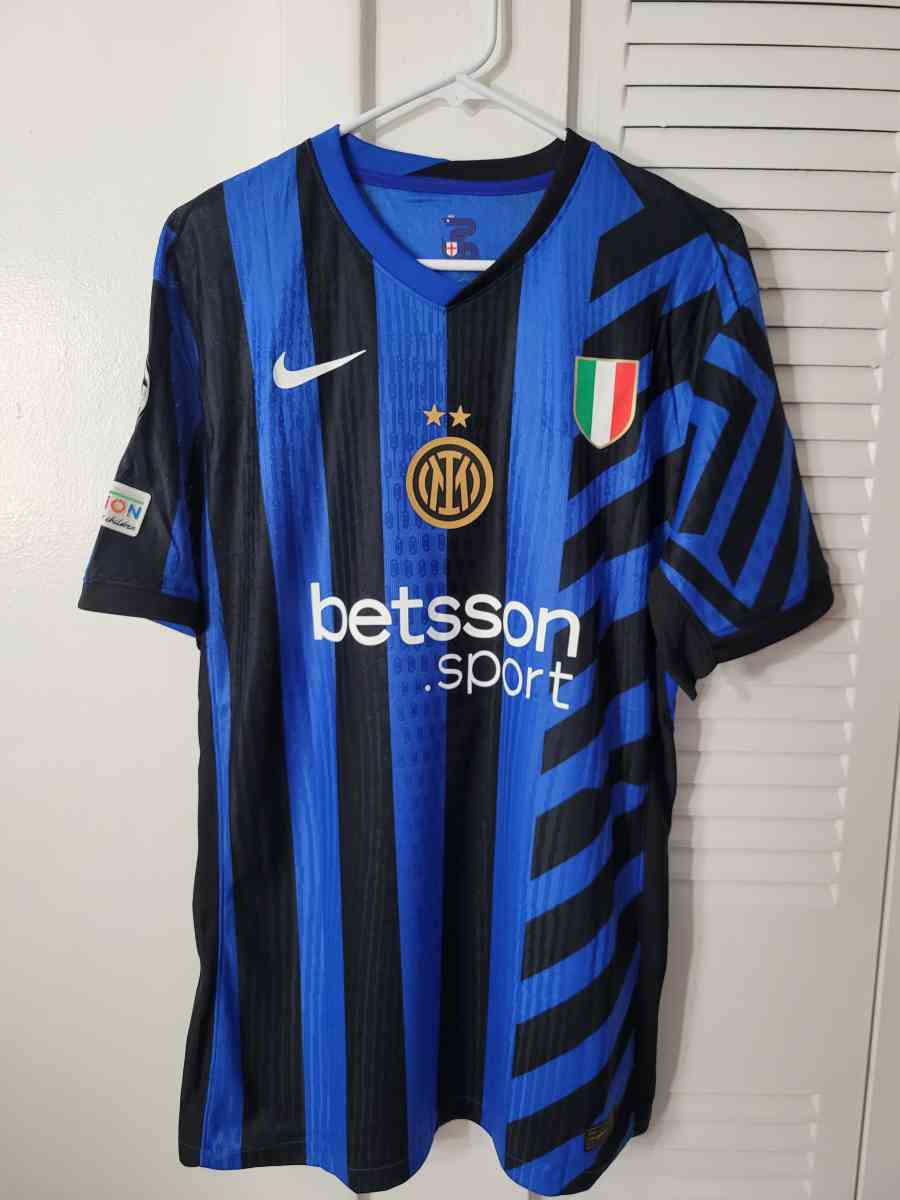 Inter Milan Jersey Soccer 2025 Player Version Size M Lautaro