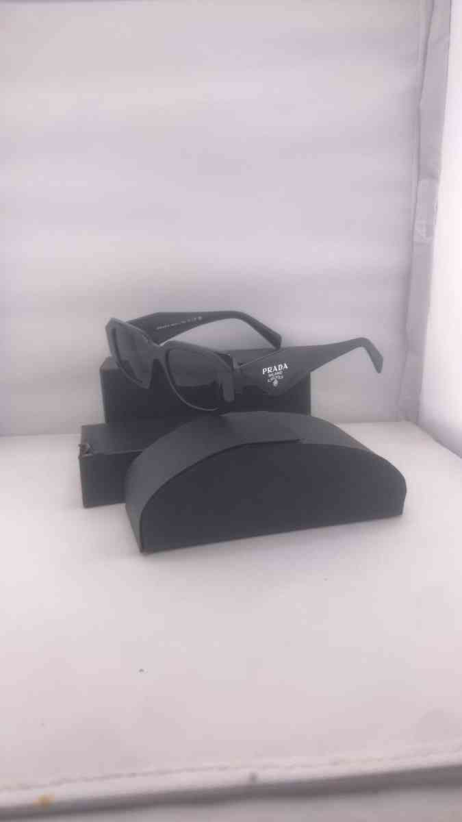 PRADA SUNGLASSES AUTHENTIC