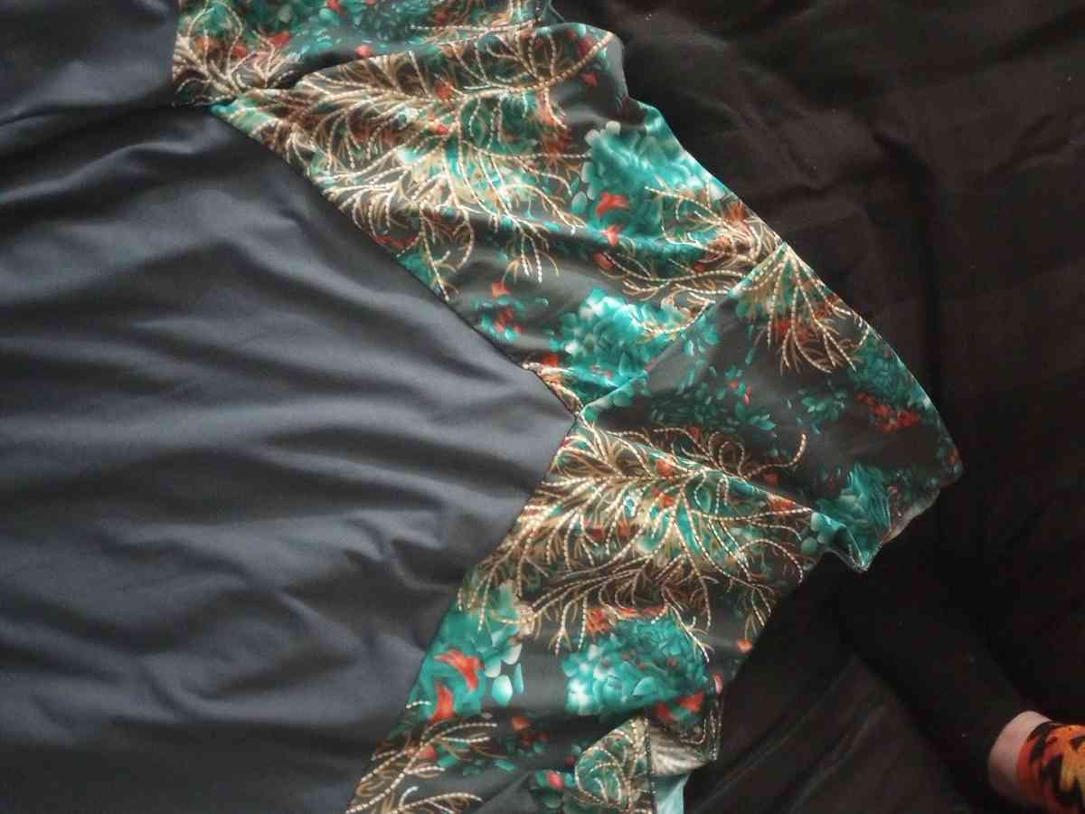 light flow light feel beautiful grey free with floral print